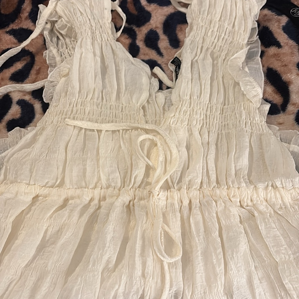 White Ruffled Romper - Picture 5 of 5